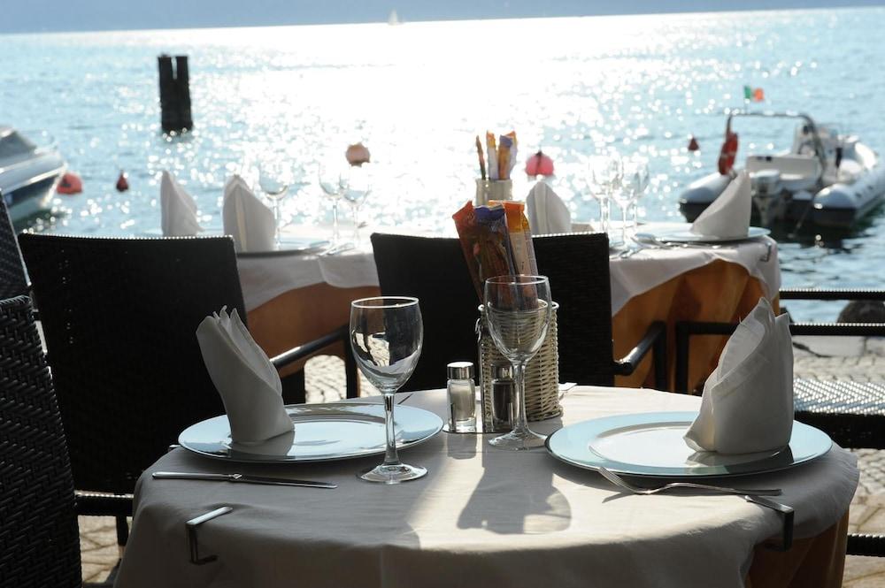 Hotel Excelsior Bay Malcesine Buitenkant foto