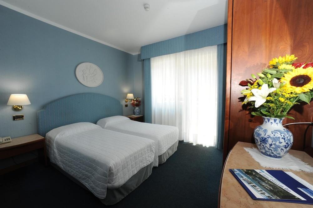 Hotel Excelsior Bay Malcesine Buitenkant foto